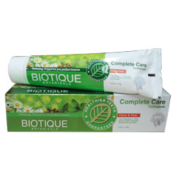 BIOTIQUE BOTANICALS COMPLETE CARE TOOTHPASTE 140G