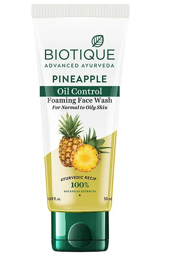 BIOTIQUE  PINEAPPLE OIL CONTROL FOAMING FACE WASH 150ML